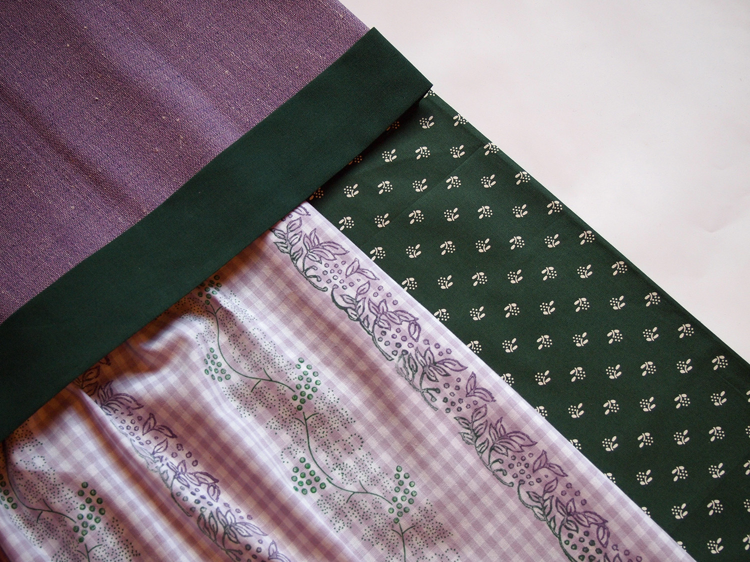 Dunkellila Handdruck