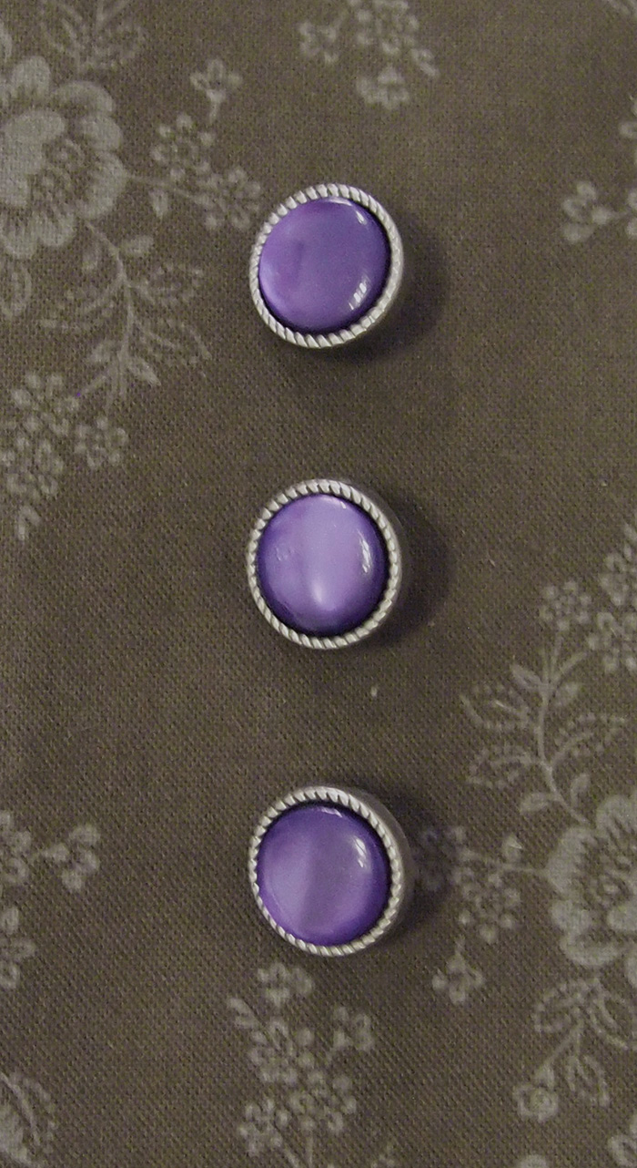 Perlmutt lila mit Metallrand 12mm